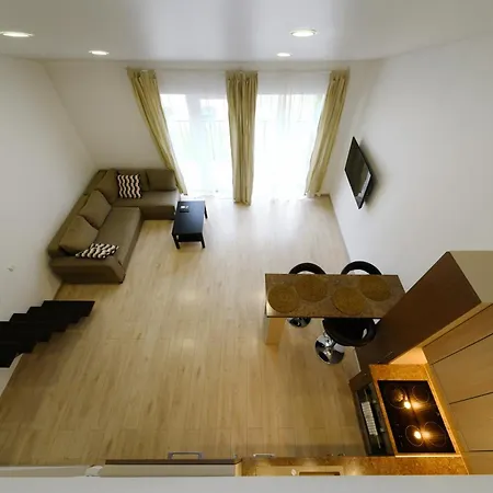 City Loft With Private Parking By Hostlovers Apartment *