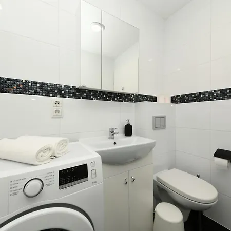 City Loft With Private Parking By Hostlovers Apartment *