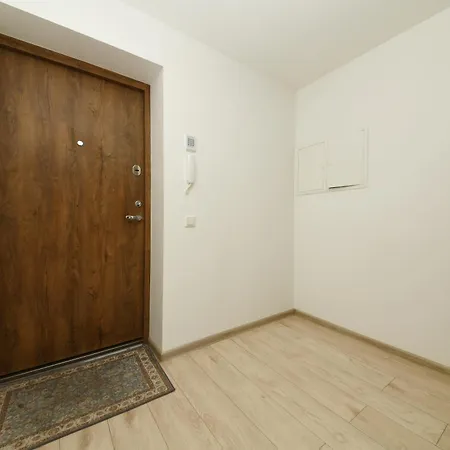City Loft With Private Parking By Hostlovers